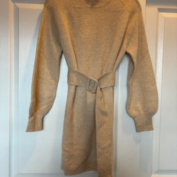 Sezane Enola Dress - Picture 2 of 5